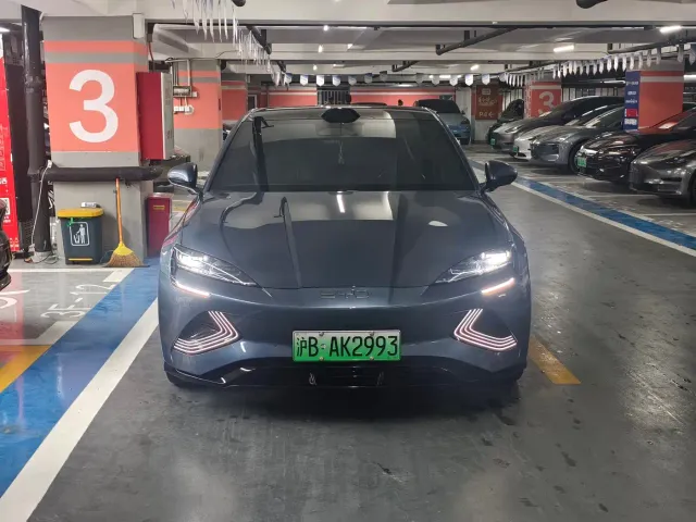BYD Seal — Фото автомобиля 2