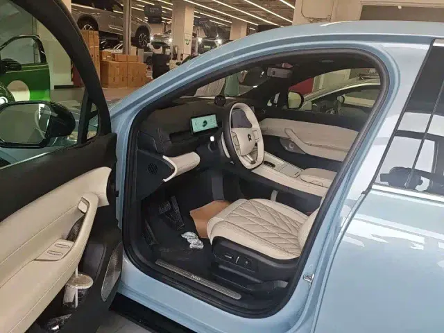 Nio EC6 — Фото автомобиля 3