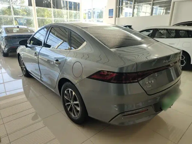BYD Qin PLUS — Фото автомобиля 4