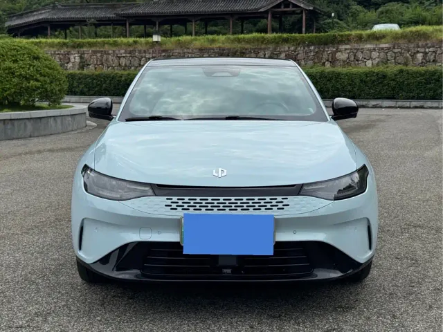 Leapmotor C01 — Фото автомобиля 3