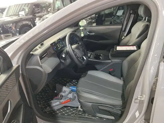 BYD Qin PLUS — Фото автомобиля 14