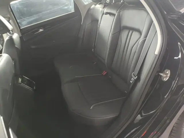 Volkswagen Passat — Фото автомобиля 16