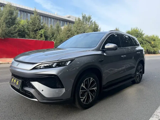Фотография автомобиля — BYD Song Pro