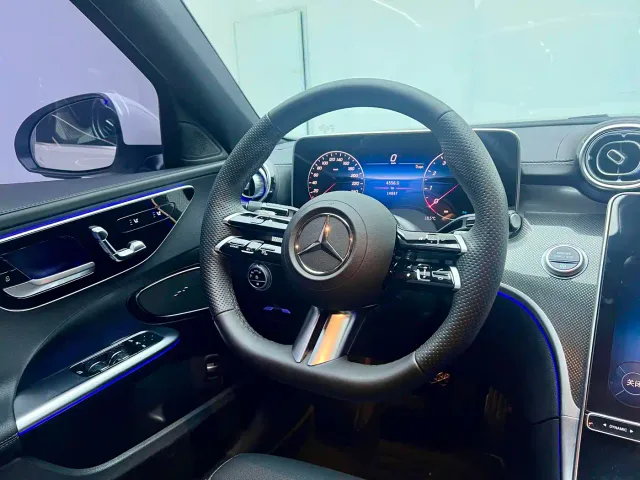 Mercedes-Benz C-Class — Фото автомобиля 11