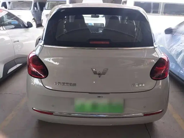 Wuling Bingo — Фото автомобиля 5