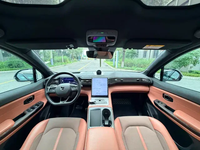 Nio EC6 — Фото автомобиля 6