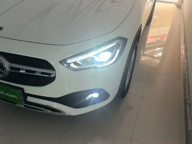 Mercedes-Benz GLA-Class — Фото автомобиля 23