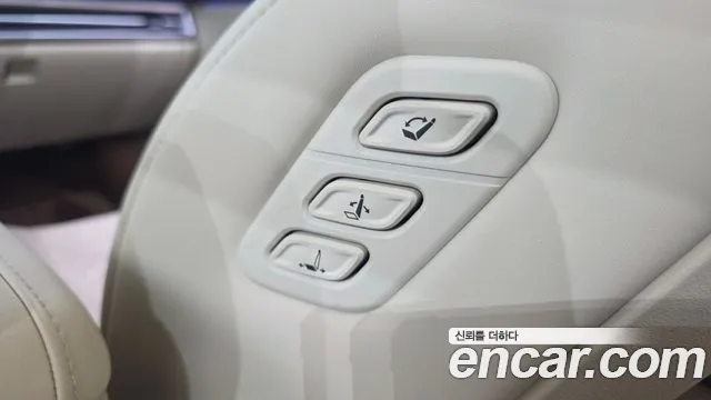 Hyundai Grandeur GN7 — Фото автомобиля 28