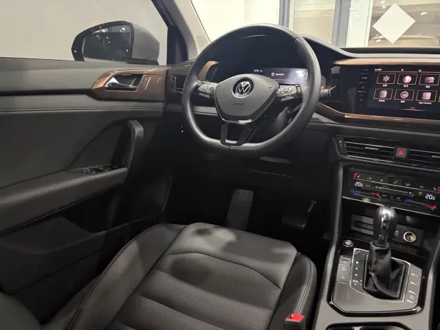 Volkswagen Tharu — Фото автомобиля 8