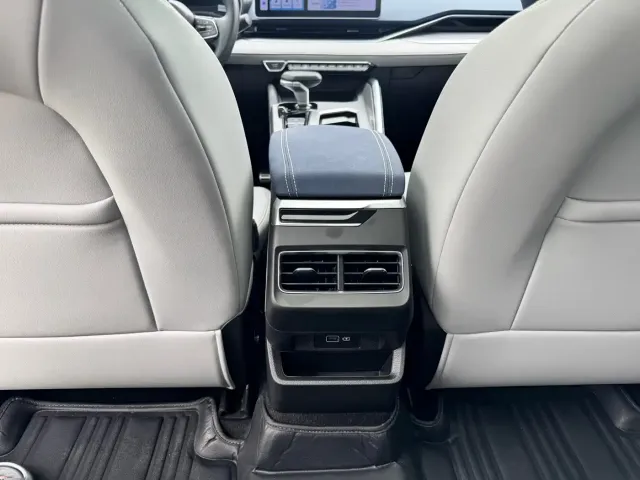 Geely Xingrui — Фото автомобиля 21