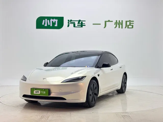 Фотография автомобиля — Tesla Model 3