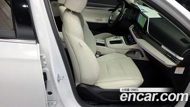 Hyundai Grandeur — Фото автомобиля 12