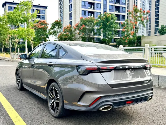 Geely Binrui — Фото автомобиля 8