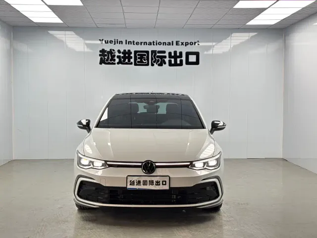Volkswagen Golf — Фото автомобиля 2