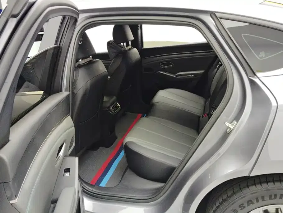 BYD Qin L 2024 DM-i 80KM Leading Edition — Фото автомобиля 11