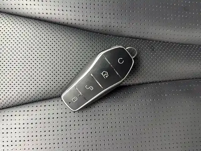 BYD Seal 05 DM-i — Фото автомобиля 18