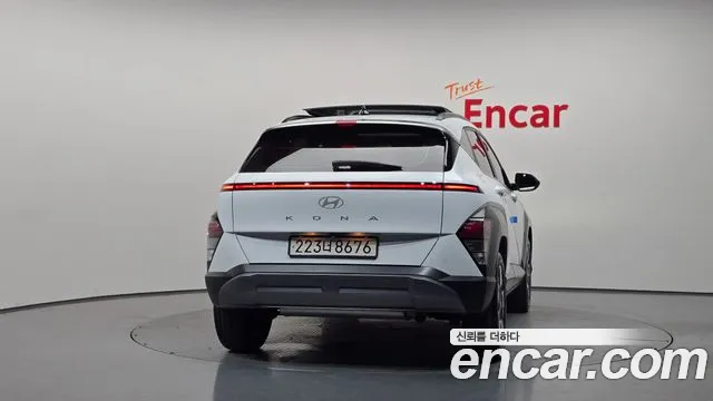 Hyundai Kona Kona (SX2) Бензин 1.6 турбо 2WD — Фото автомобиля 4