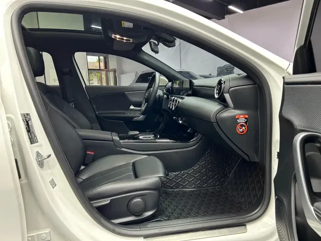 Mercedes-Benz A-Class — Фото автомобиля 21