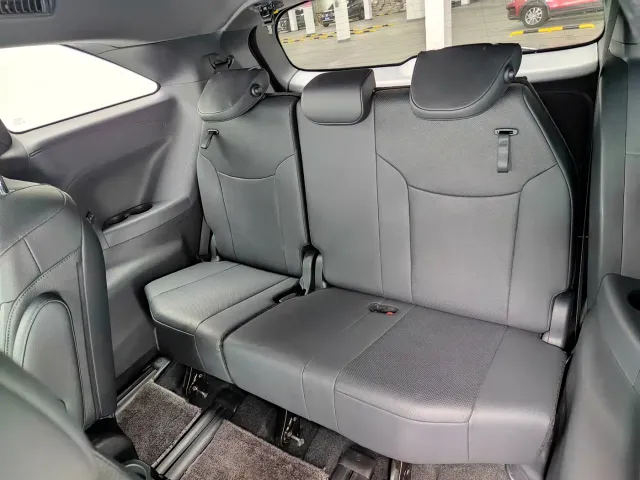 Toyota Sienna — Фото автомобиля 14