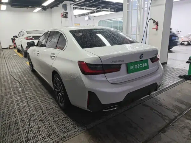 BMW 3 Series — Фото автомобиля 4