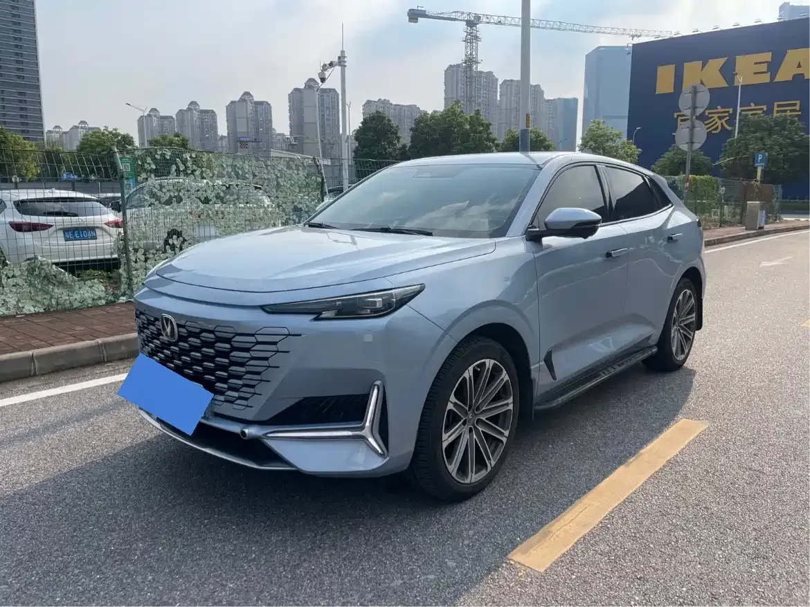 Changan Changan UNI-K 2021 2.0T Premium — Фото автомобиля 2