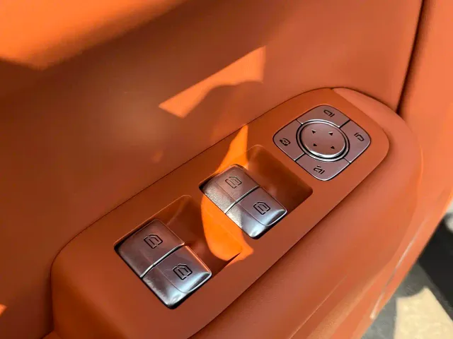 Li Auto L7 — Фото автомобиля 7