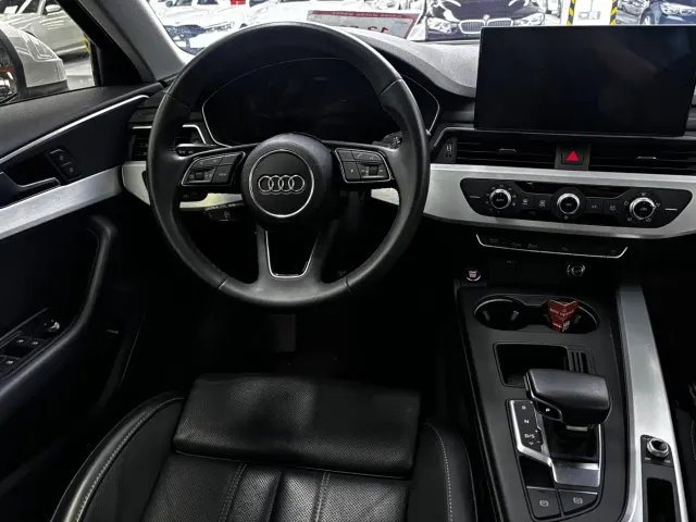 Audi A4L — Фото автомобиля 5