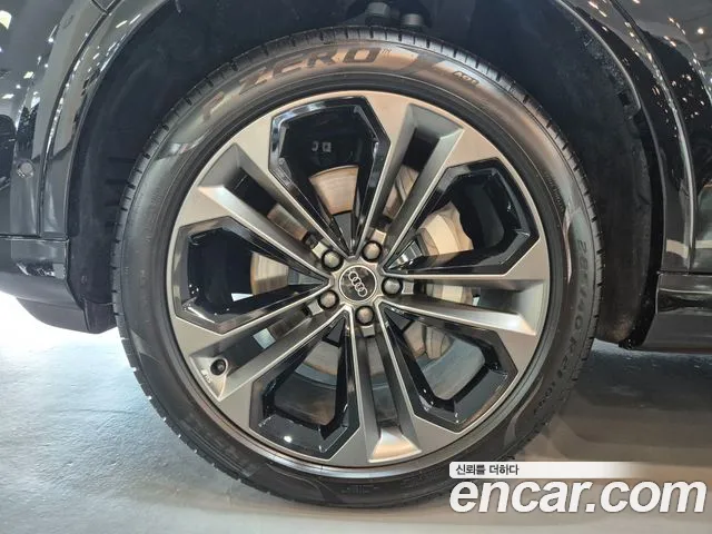 Audi Q7 55 TFSI quattro Premium — Фото автомобиля 5