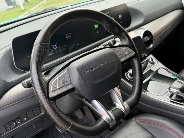 Forthing T5 Evo — Фото автомобиля 14