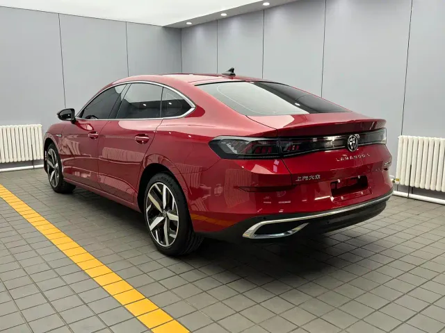 Volkswagen Lamando — Фото автомобиля 4