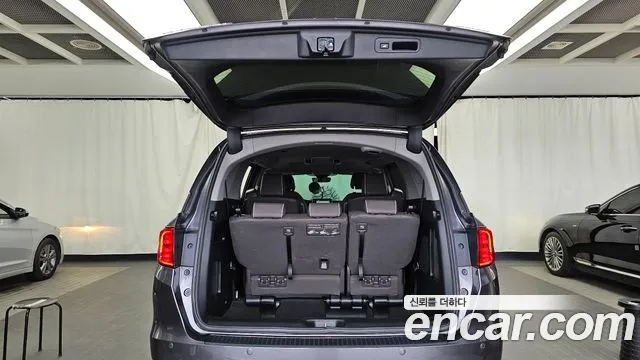 Honda Odyssey — Фото автомобиля 5