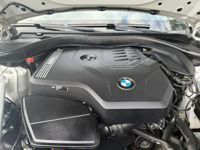BMW 5 Series — Фото автомобиля 18
