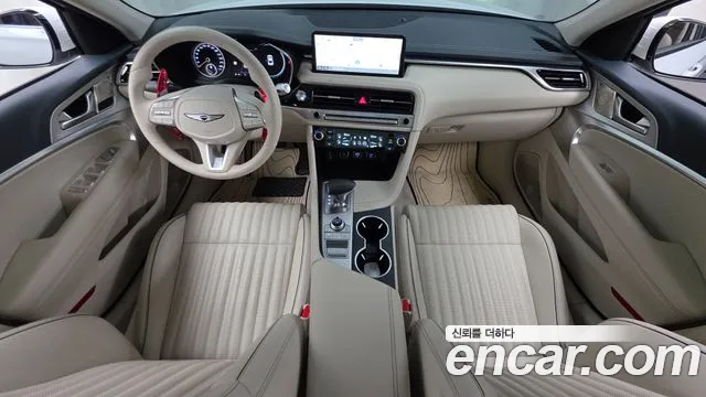Genesis G70 New — Фото автомобиля 10