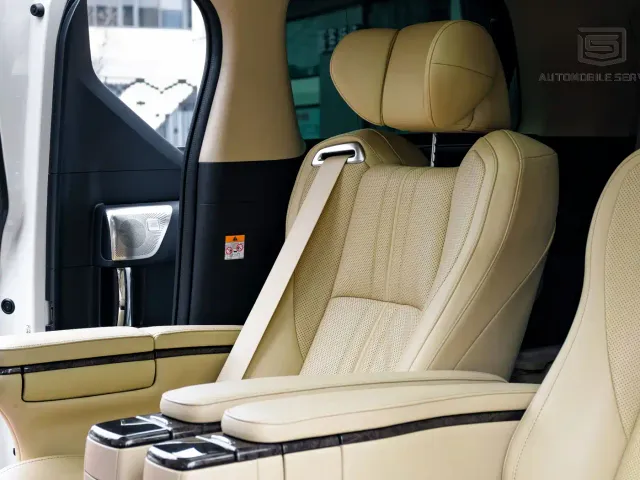 Toyota Alphard — Фото автомобиля 14