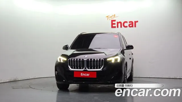 BMW X1 U11 — Фото автомобиля 3