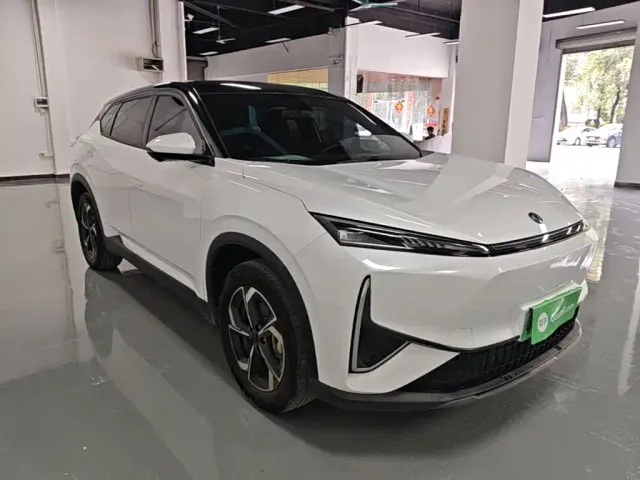 Dongfeng Fengshen L7 — Фото автомобиля 3