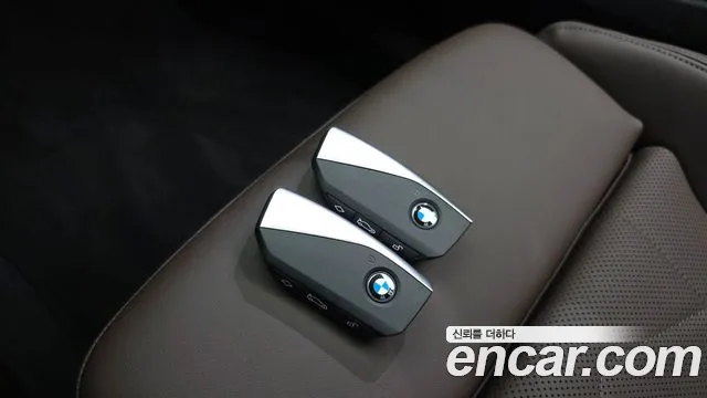 BMW 2 Series U06 — Фото автомобиля 16