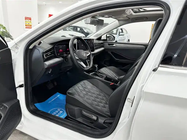 Volkswagen Sagitar — Фото автомобиля 30