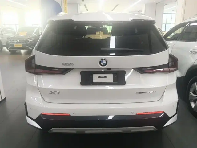 BMW X1 — Фото автомобиля 5