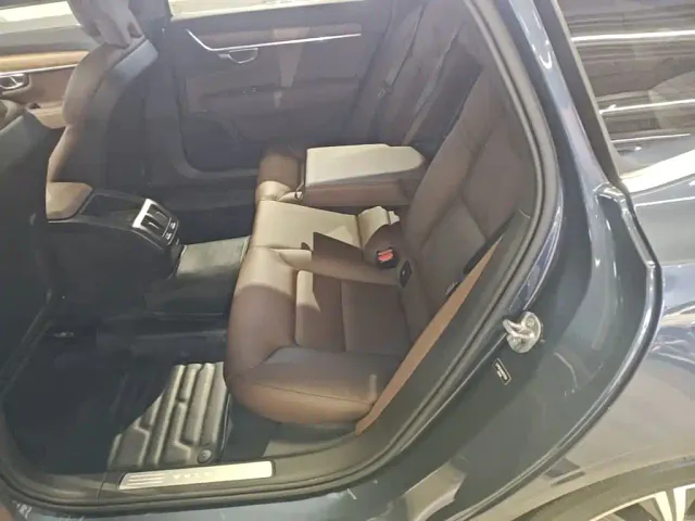 Volvo S90 — Фото автомобиля 16