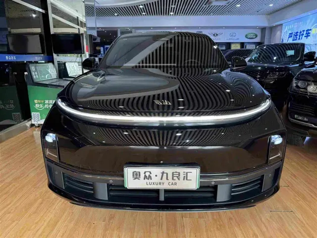 Li Auto L7 — Фото автомобиля 2