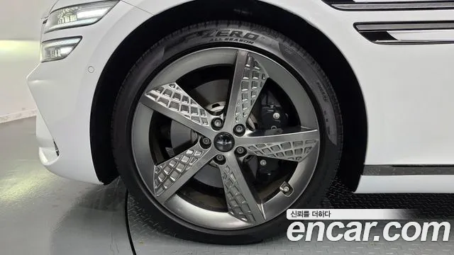 Genesis G80 RG3 — Фото автомобиля 5