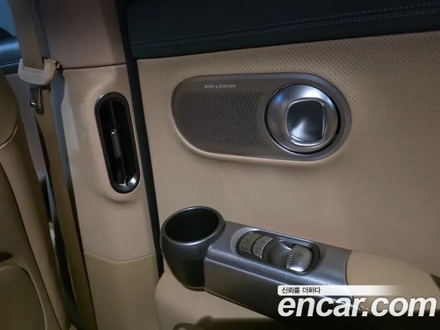 Genesis GV60 — Фото автомобиля 16
