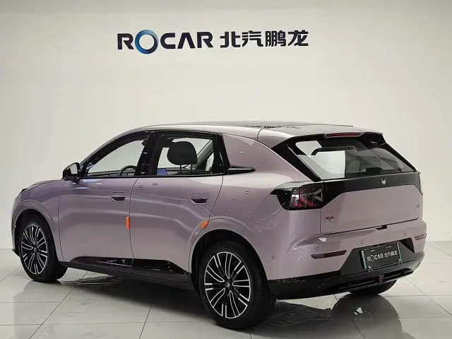 Arcfox T1 — Фото автомобиля 3