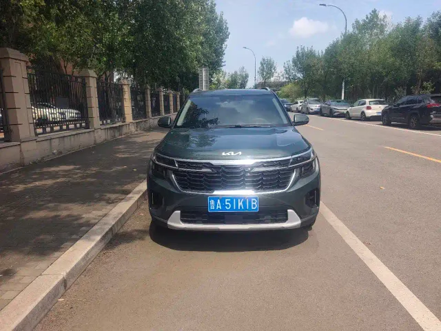 Kia Seltos — Фото автомобиля 2