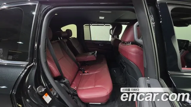 Lexus LX — Фото автомобиля 12