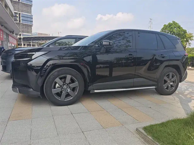 Toyota RAV4 Rongfang 2026 2.0L Base Model — Фото автомобиля 3