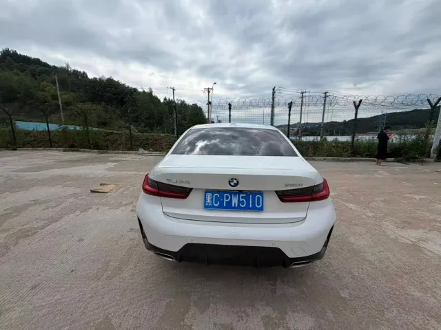 BMW 3 Series — Фото автомобиля 5