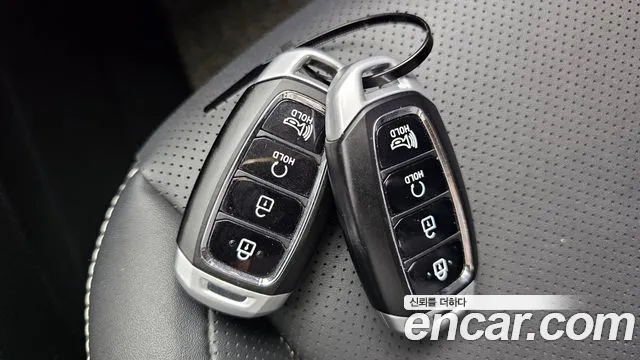 Hyundai Venue — Фото автомобиля 25
