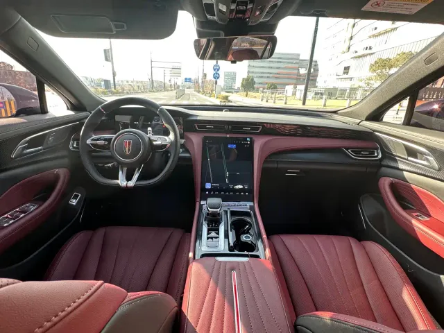 Hongqi H5 — Фото автомобиля 5